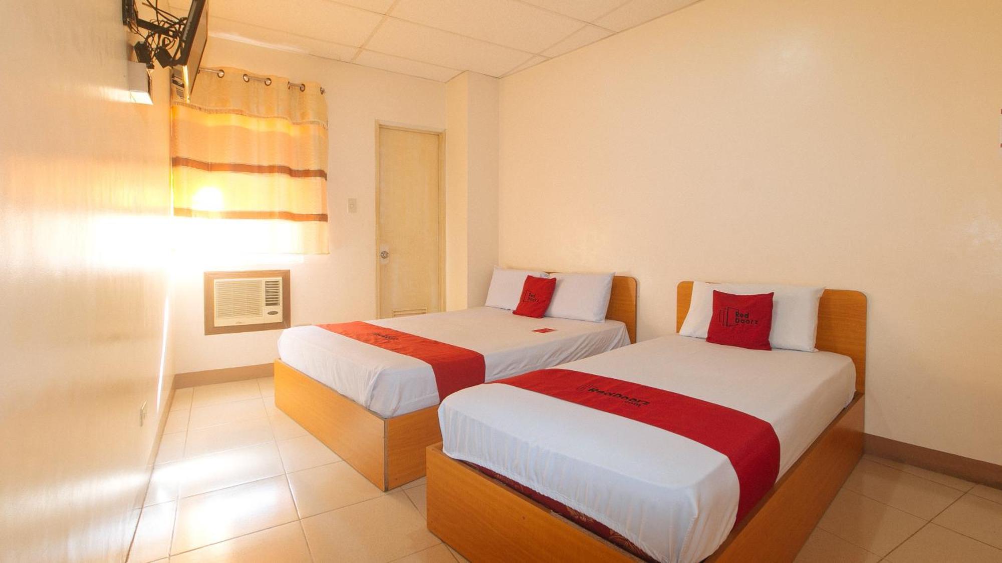 Reddoorz @ Asiana Pension Inn Mandawe Zewnętrze zdjęcie