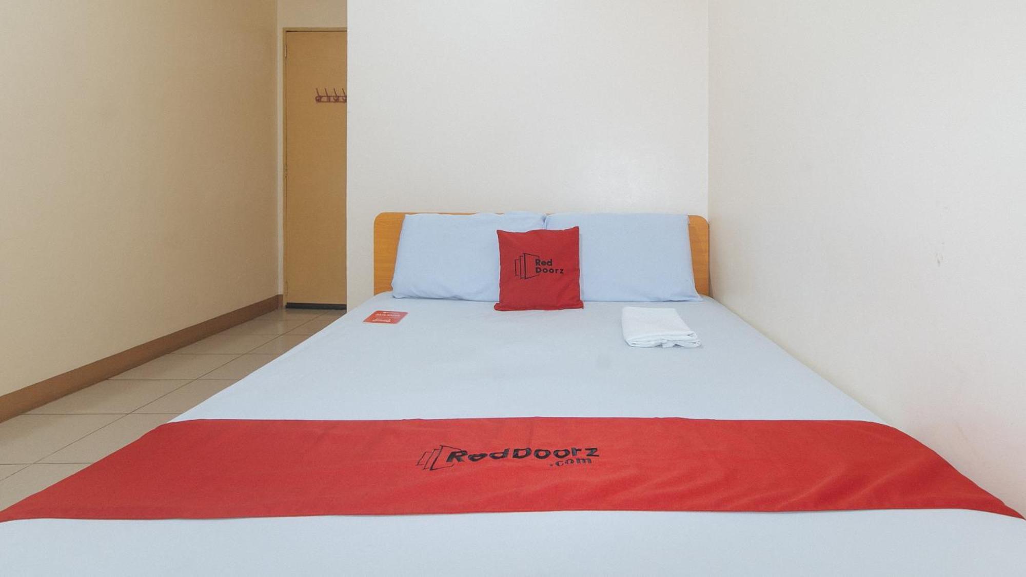 Reddoorz @ Asiana Pension Inn Mandawe Zewnętrze zdjęcie