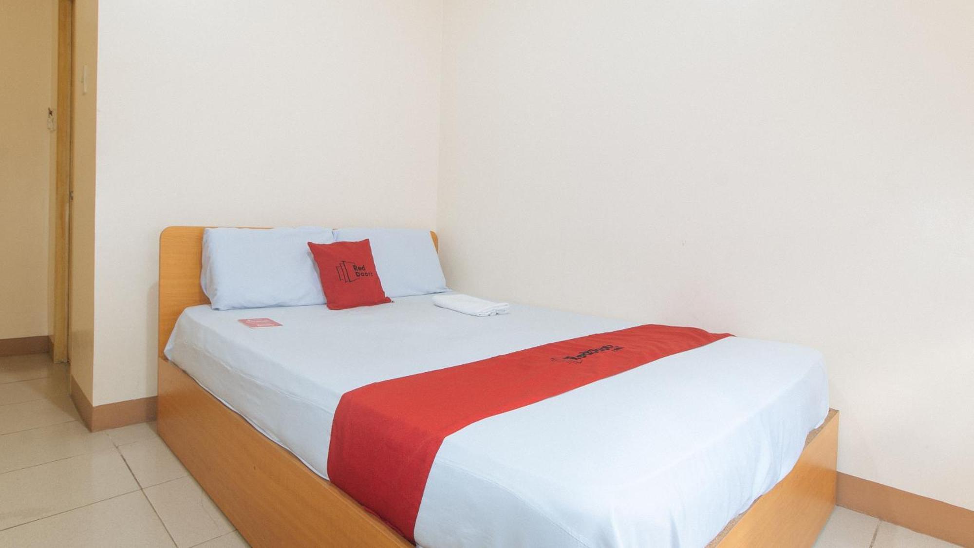 Reddoorz @ Asiana Pension Inn Mandawe Zewnętrze zdjęcie