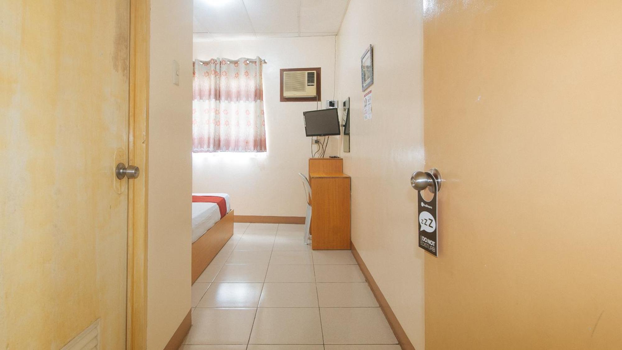 Reddoorz @ Asiana Pension Inn Mandawe Zewnętrze zdjęcie