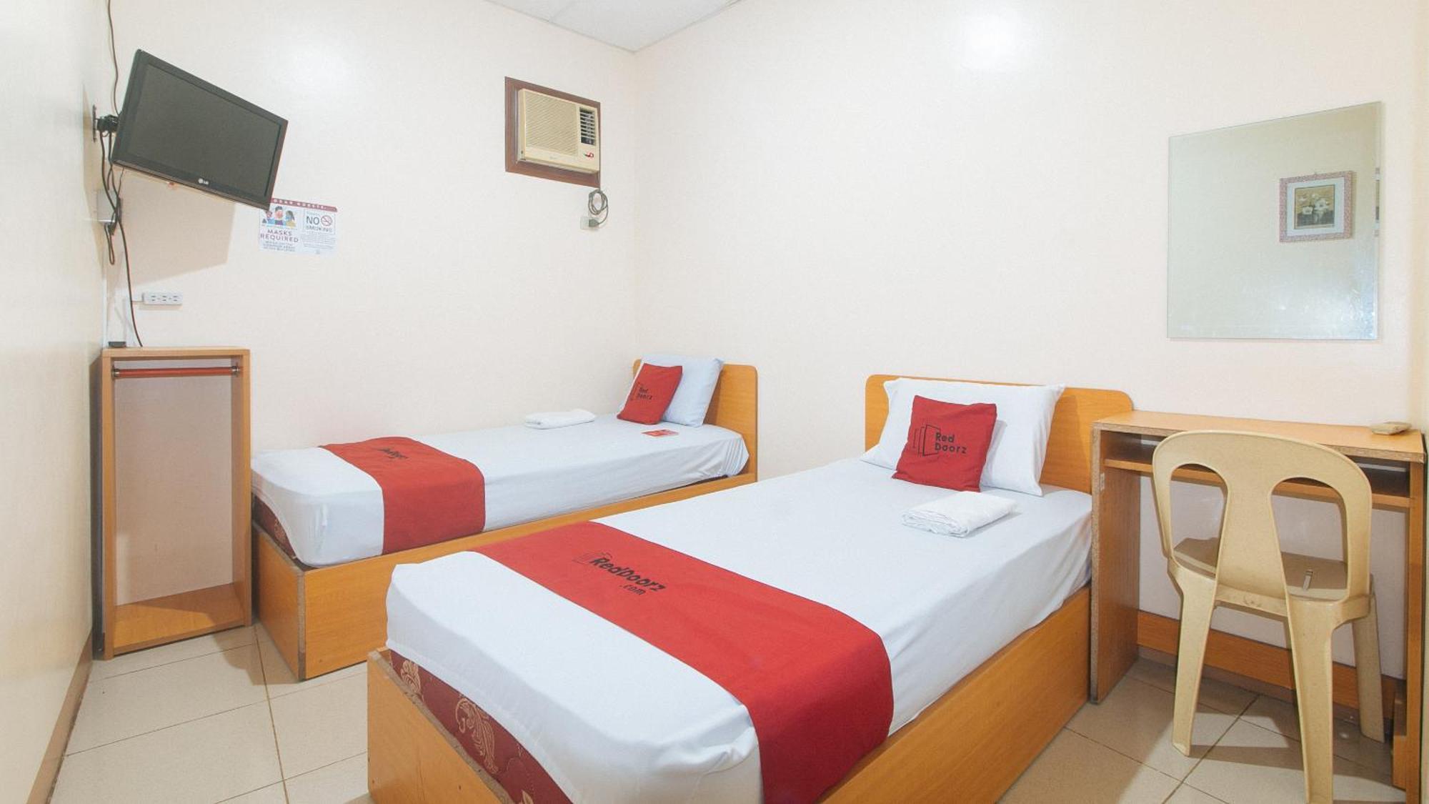 Reddoorz @ Asiana Pension Inn Mandawe Zewnętrze zdjęcie